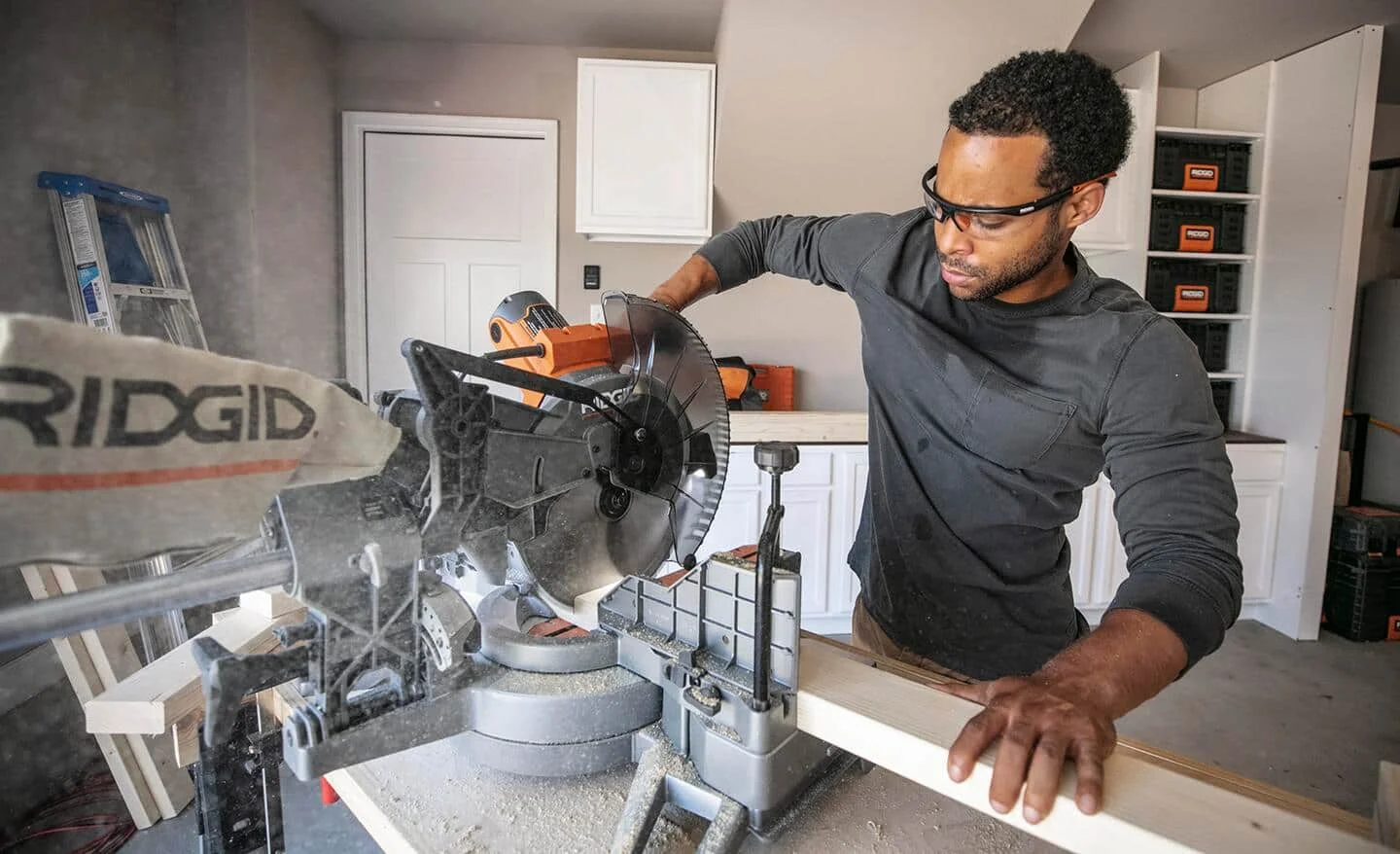 How to Use a Miter Saw: Ultimate Guide for Perfect Cuts