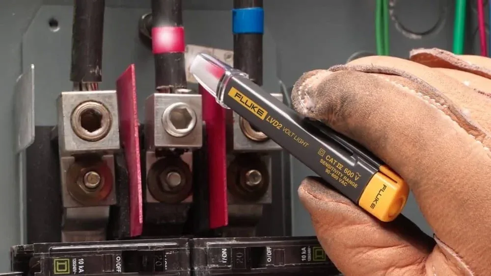 How to Use a Non Contact Voltage Tester: Quick & Safe Guide