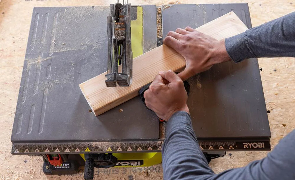 How to Use a Table Saw: Essential Tips for Safe Precision Cuts