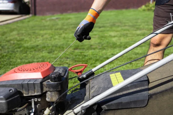 How to Start a Lawn Mower: Easy Steps for Quick Success