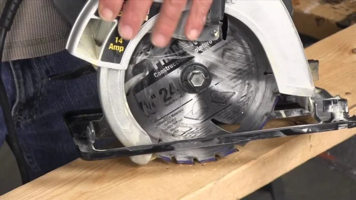 How to Remove And Replace Circular Saw Blade: Quick & Easy Guide
