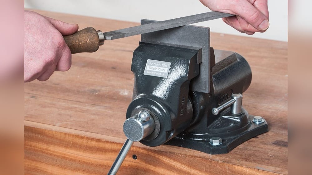 How To Use A Metal File