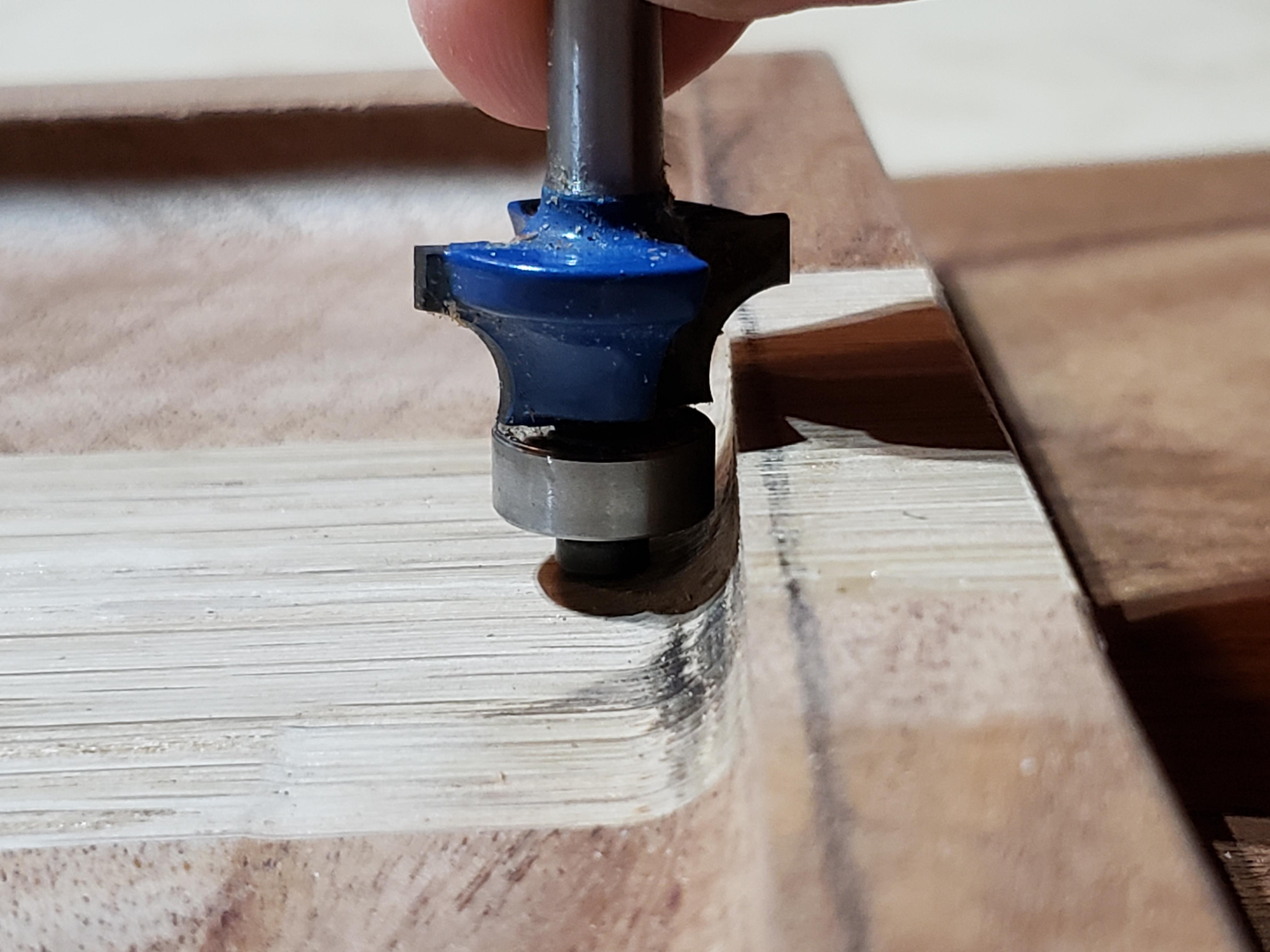 How to Use a Roundover Bit: Step-by-Step Guide for Beginners