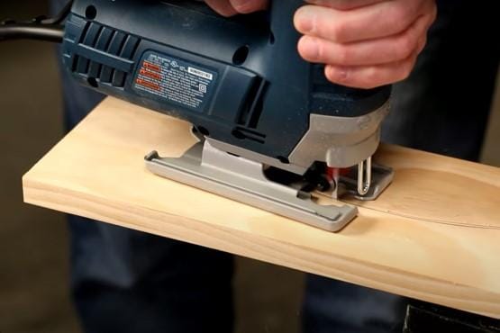 How to Cut Curves With a Jigsaw: Pro Tips for Smooth Results