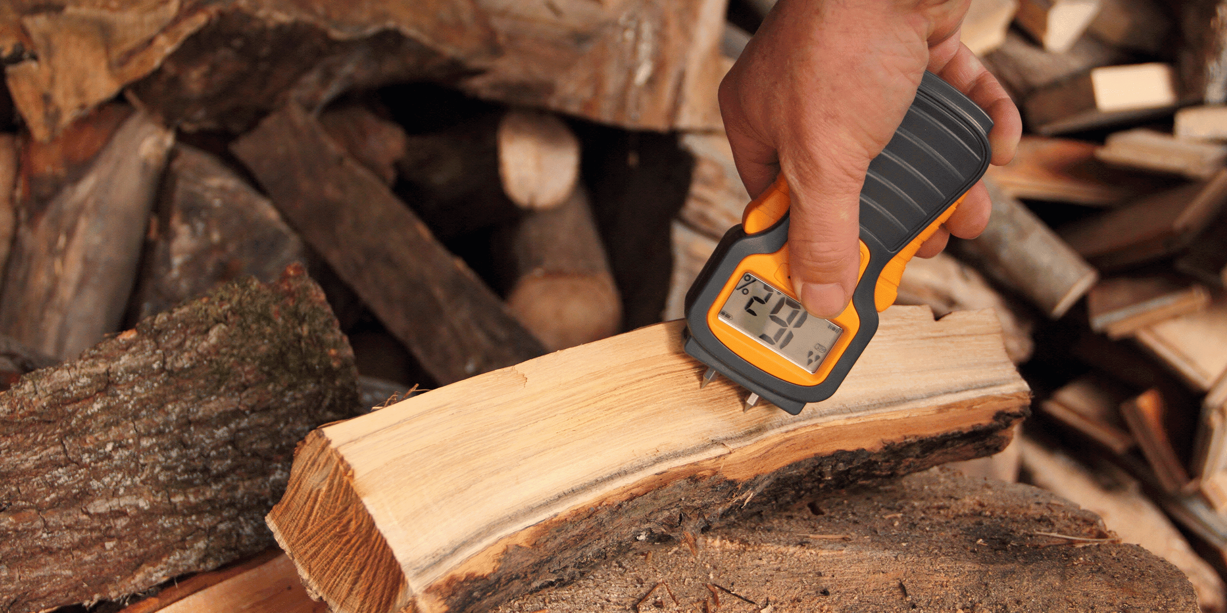 How to Use a Wood Moisture Meter for Accurate Readings