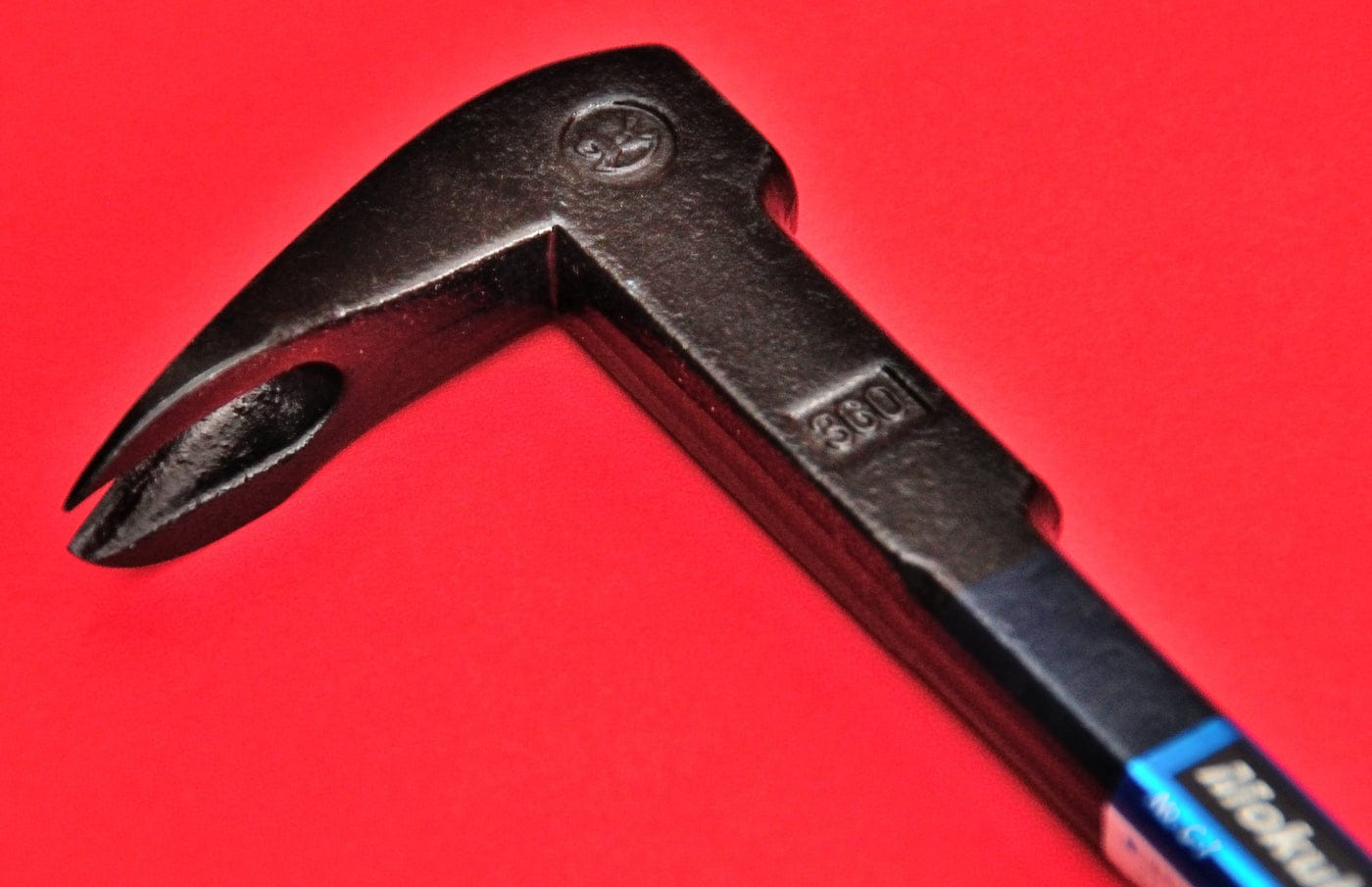 Cat'S Paw Nail Puller Guide: How to Remove Nails Easily