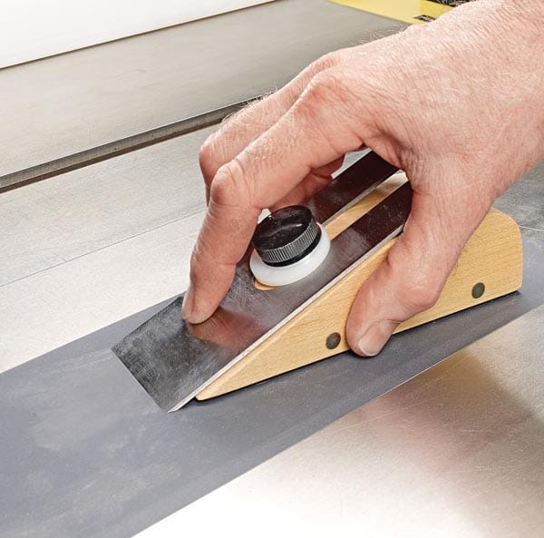 How to Sharpen a Hand Plane Blade: Expert Tips for Razor Edges