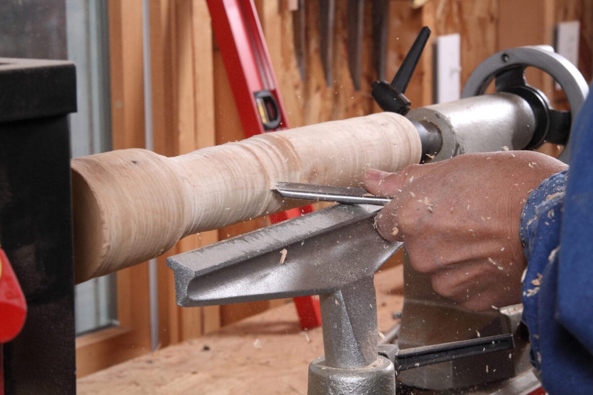 How to Use a Wood Lathe: Step-by-Step Guide for Beginners