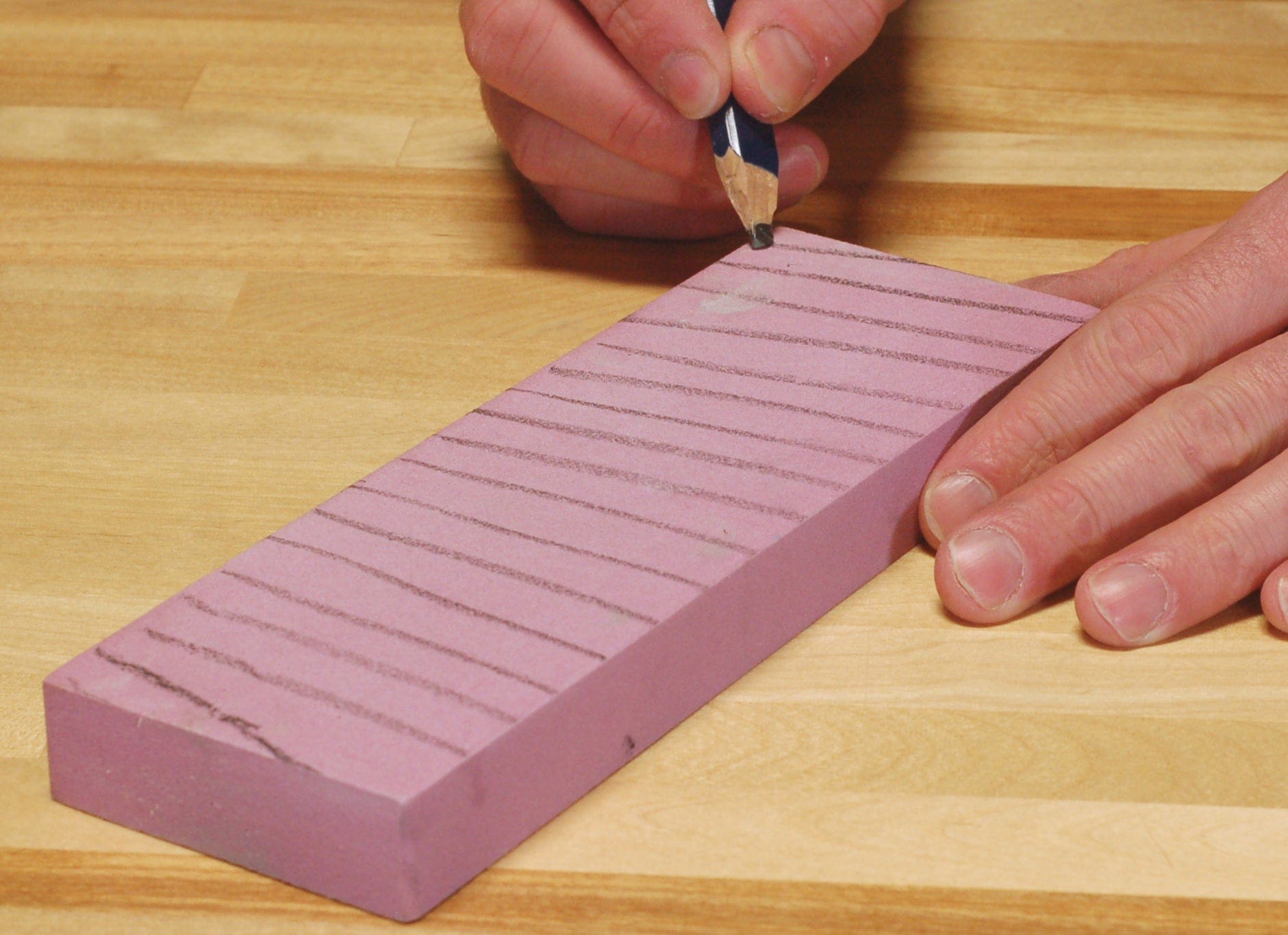 How to Flatten a Whetstone: Easy Steps for Razor-Sharp Results